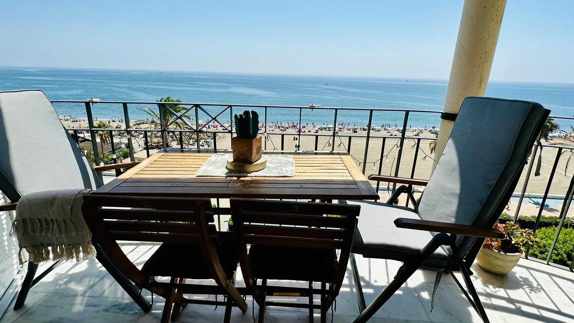 Pepe Beach Vista Al Mar Apartment Estepona